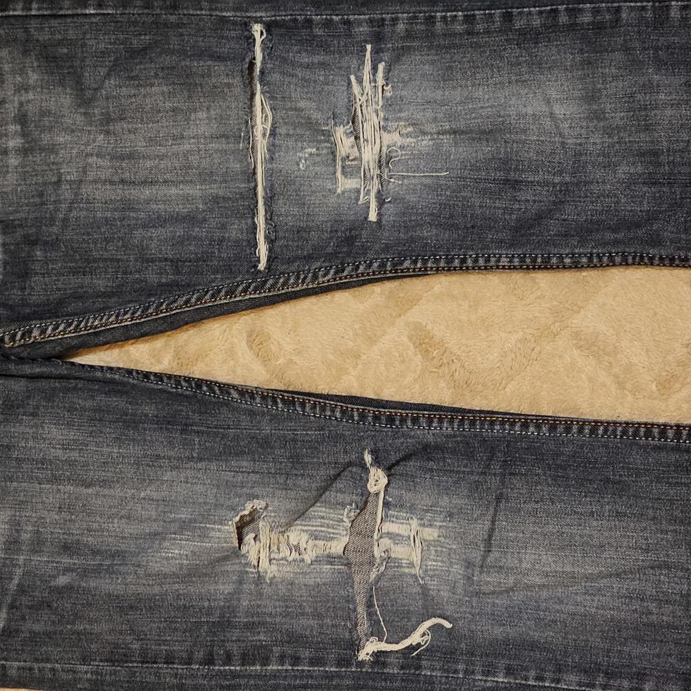 Signature by Levi Strauss Straight Slim Fit Ripped Jeans - Picture 4 of 10